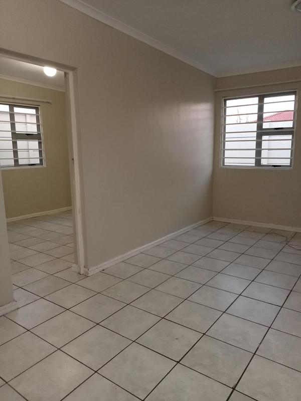 To Let 1 Bedroom Property for Rent in Brooklyn Western Cape